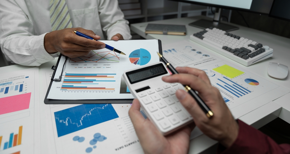 team,of,business,people,working,together,in,a,conference,room,